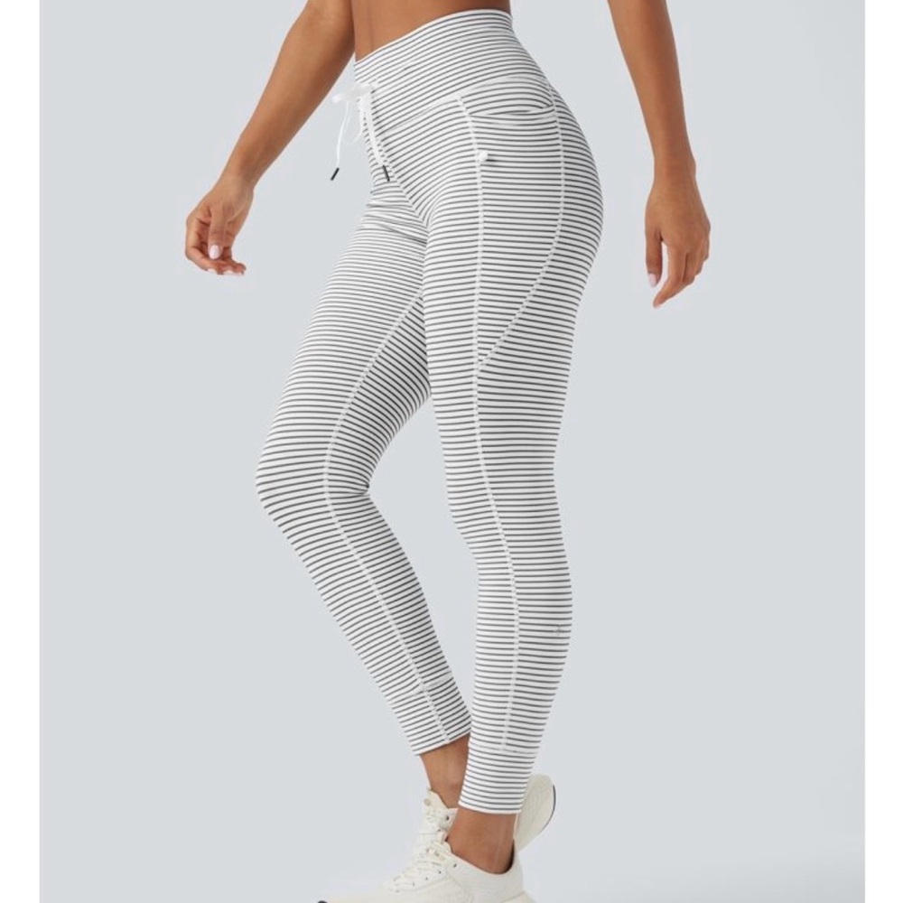 Like-new Halara high waisted striped leggings jogger 7/8 length Size Xl - Picture 2 of 7